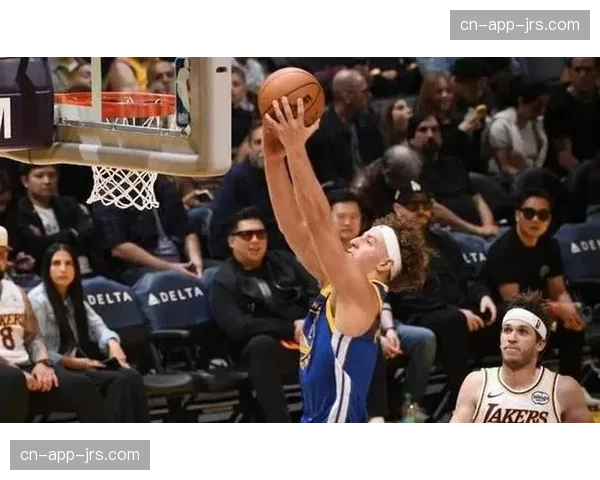 勇士第三节单节仅得21分 进攻停滞被掘金抓住机会逆转